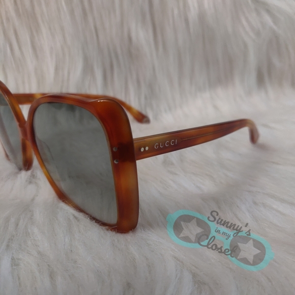 Gucci Big Frame Sunglasses 😎 GG0471s Perfect for Summer😍♥️ - Picture 4 of 7